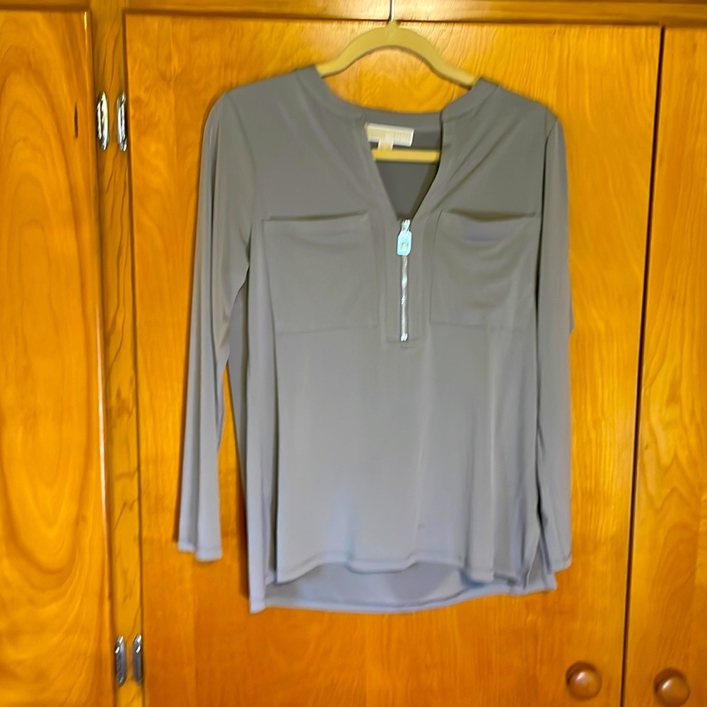 Long sleeve top